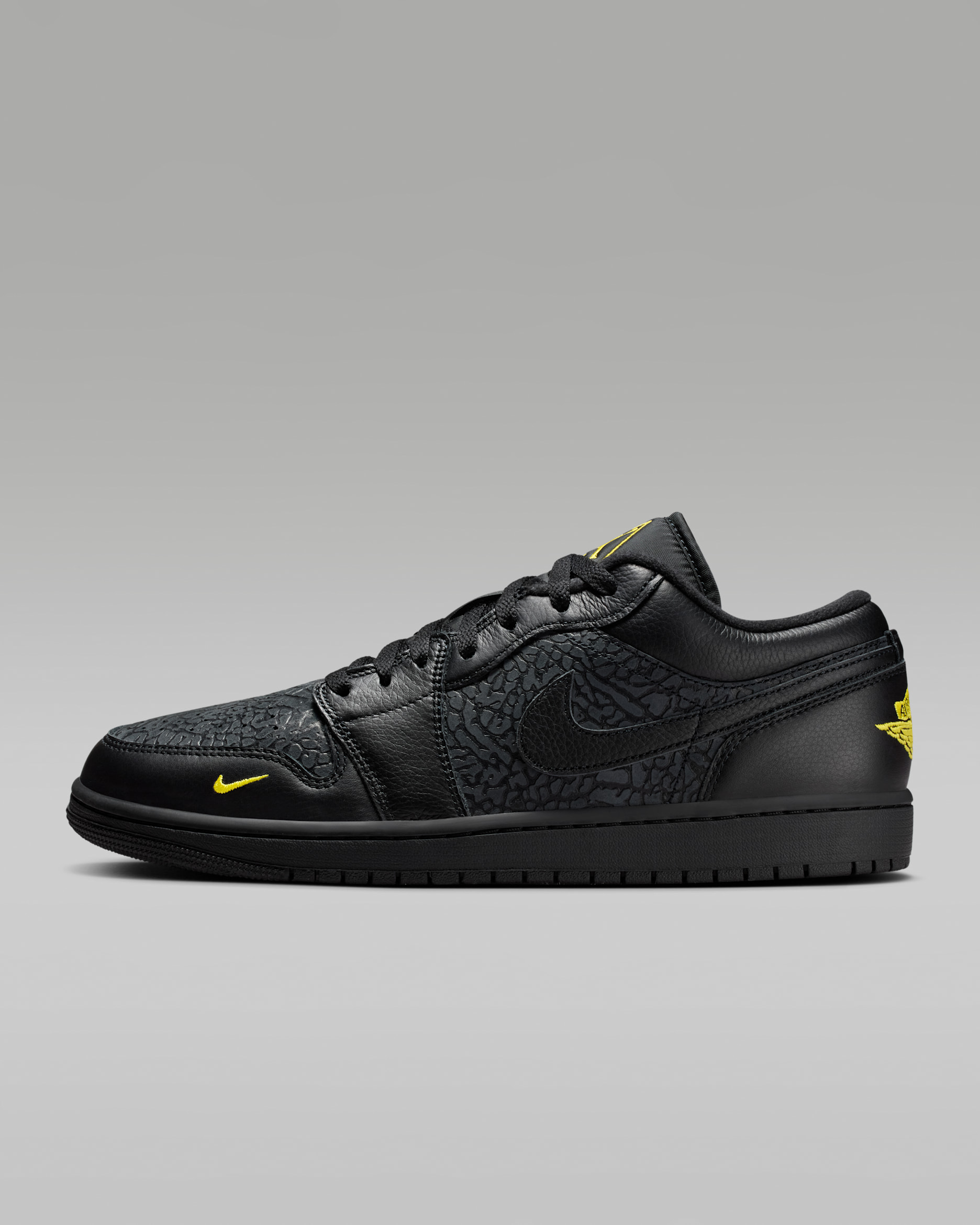 シューズ(男性用) NIKE AIR JORDAN 1 LOW SE NIKE公式】エア ジョーダン 1 LOW SE メンズシューズ.オンライン